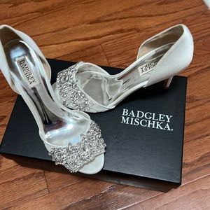 Wedding shoes. Creamy white satin with stones on the open toe area. size 8.5.